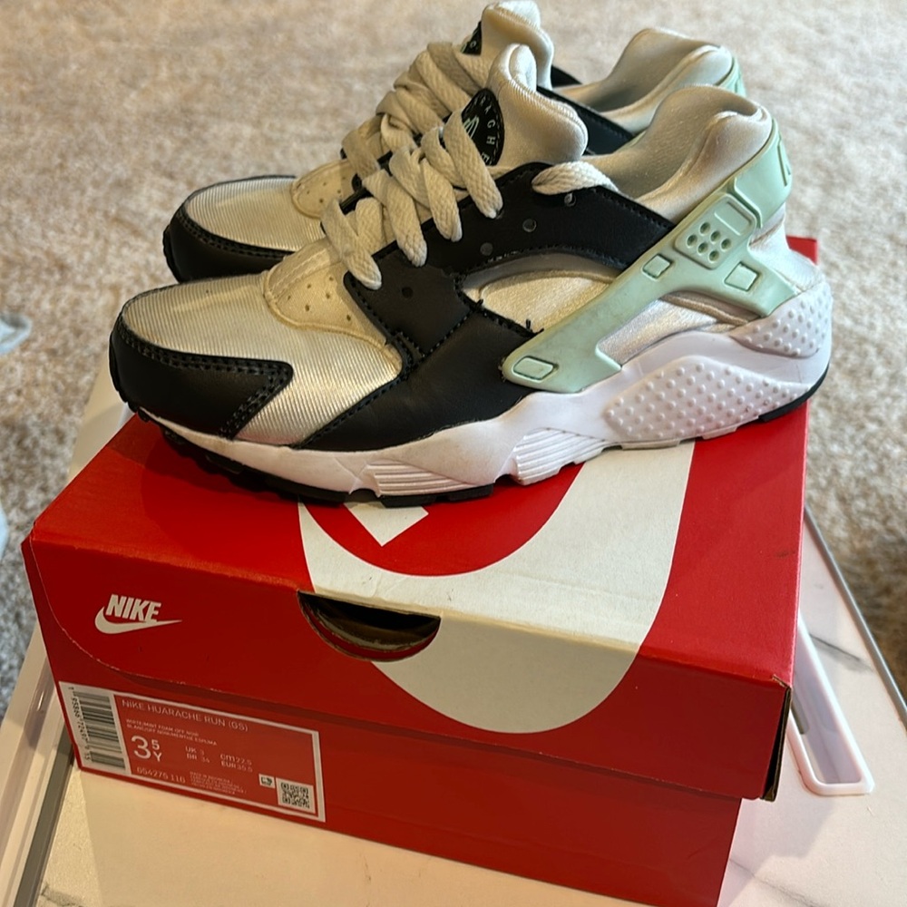Kids Nike Huarache Run (GS)  White/Mint/Black Size 3.5